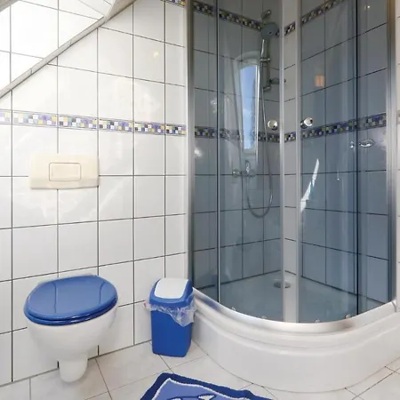 Amazing In Auerbach-ot Rempesgruen With Wifi * Auerbach (Vogtland)
